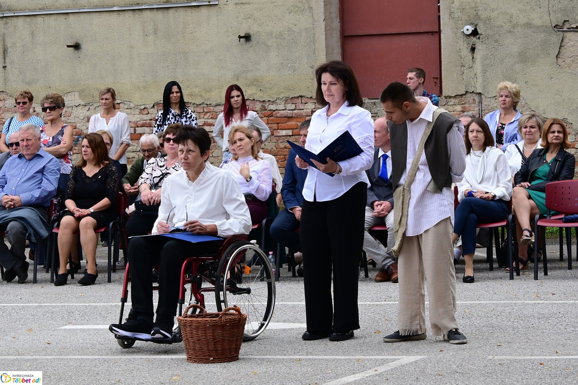 Posta és piac nyílt a Kertvárosban