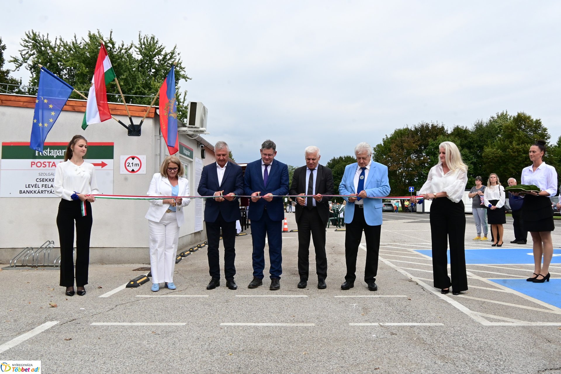 Posta és piac nyílt a Kertvárosban