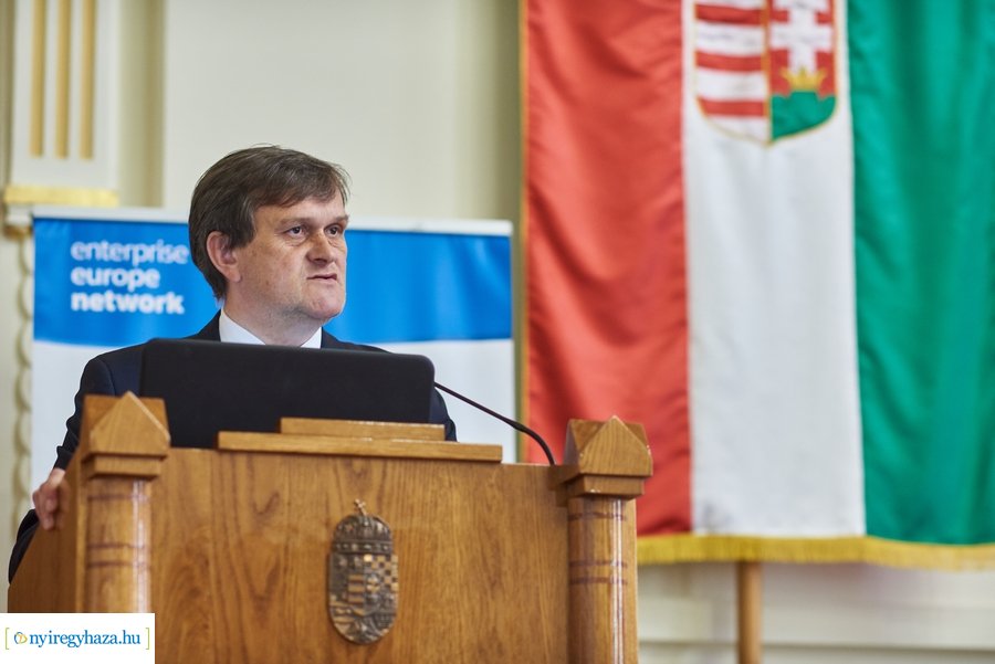 PRIMOM jubileum 1990-2020