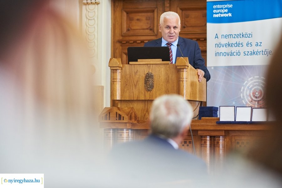 PRIMOM jubileum 1990-2020