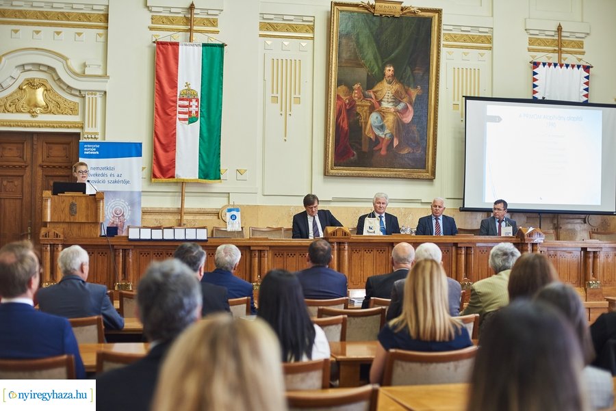 PRIMOM jubileum 1990-2020