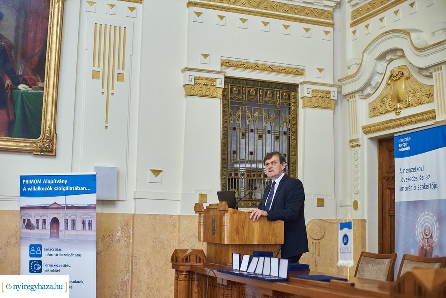 PRIMOM jubileum 1990-2020