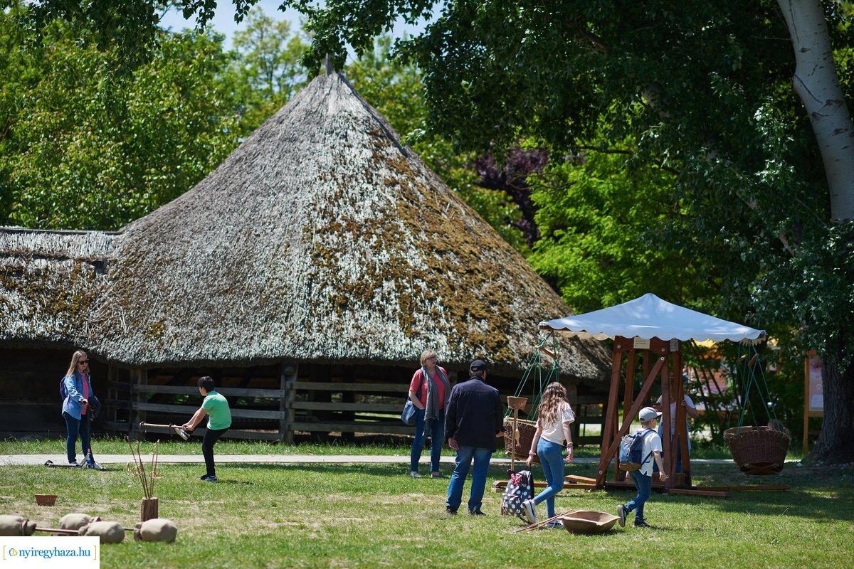 Pünkösd előtt a múzeumfaluban