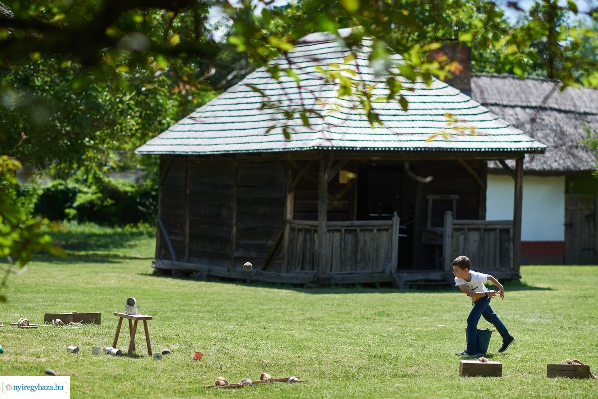 Pünkösd előtt a múzeumfaluban