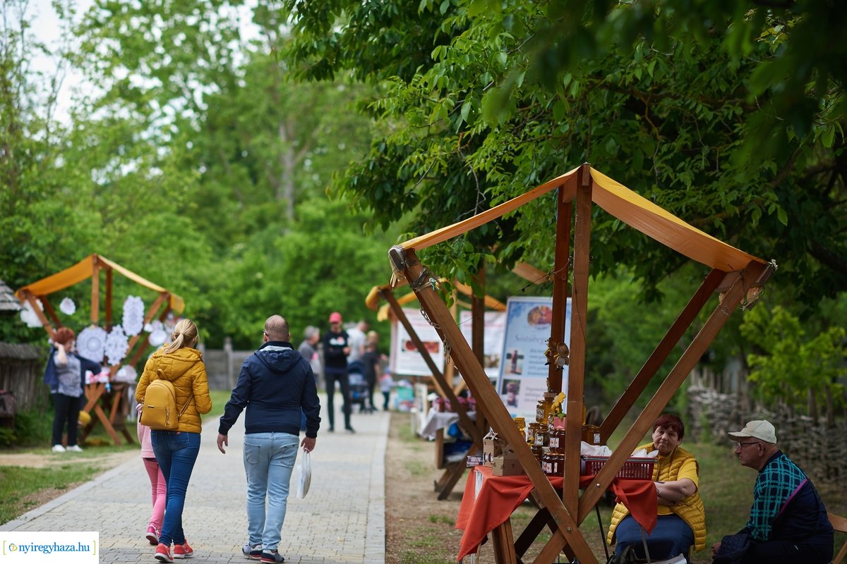 Pünkösd előtt a múzeumfaluban