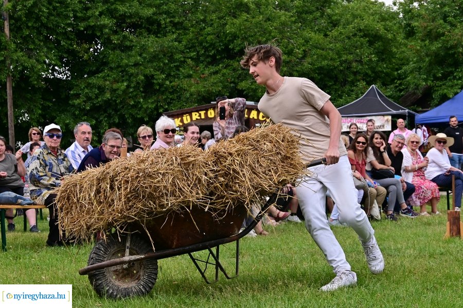 Pünkösdhétfő a múzeumfaluban