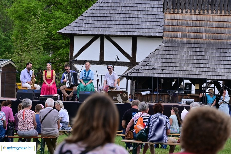 Pünkösdhétfő a múzeumfaluban