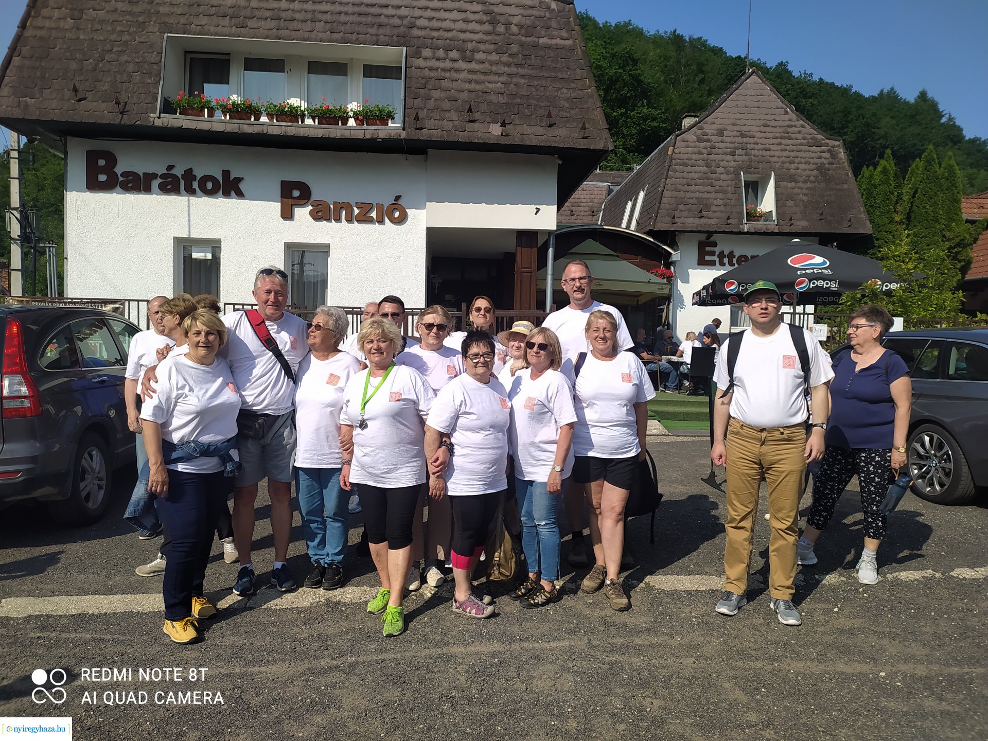 Pünkösdi gyalogtúrát szervezett az Orosért Közéleti Egyesület Újhutára