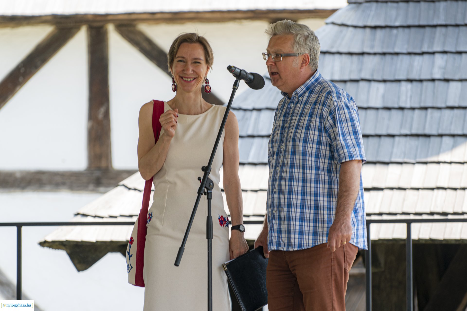 Pünkösdi sokadalom a Sóstói Múzeumfaluban