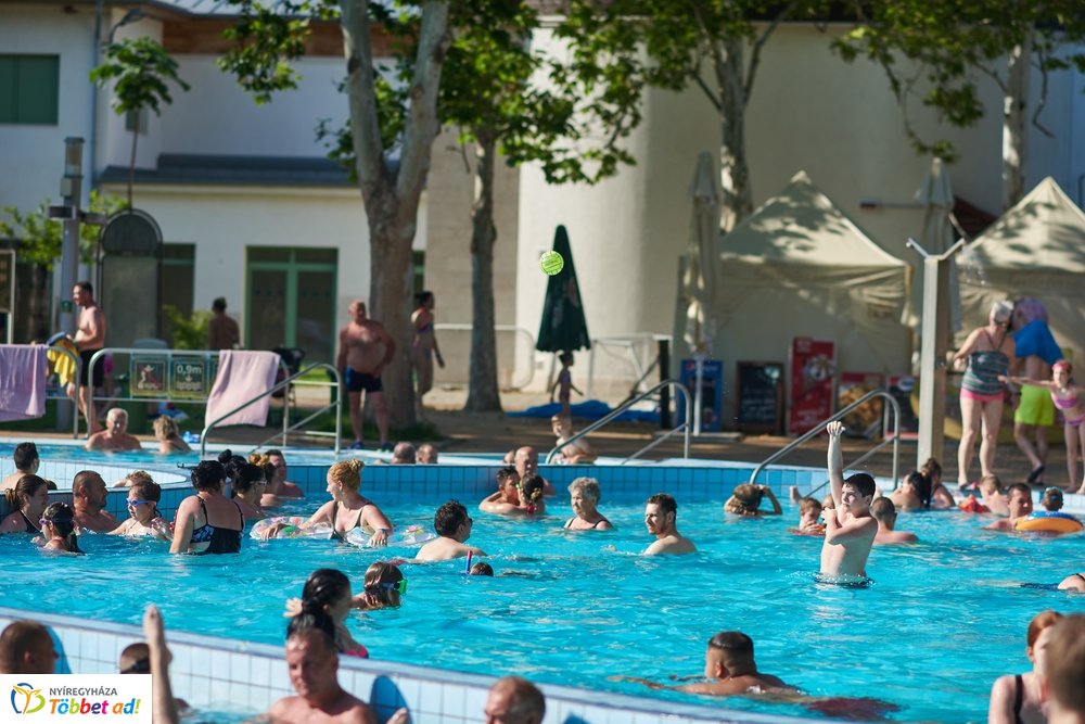 Pünkösdi strandolás