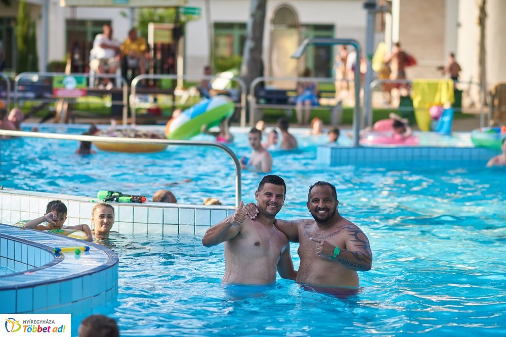 Pünkösdi strandolás