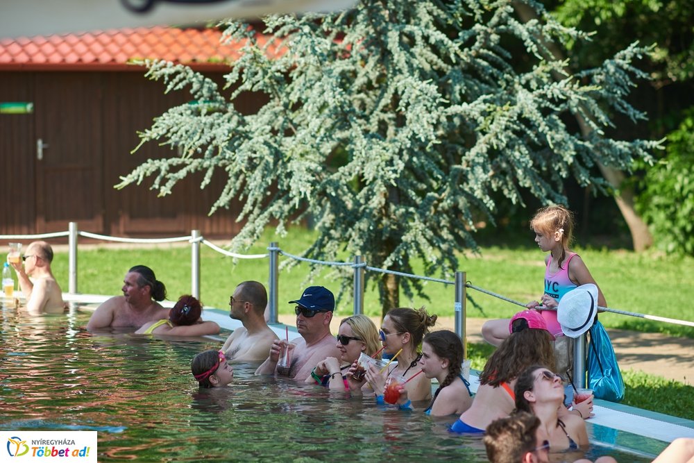 Pünkösdi strandolás