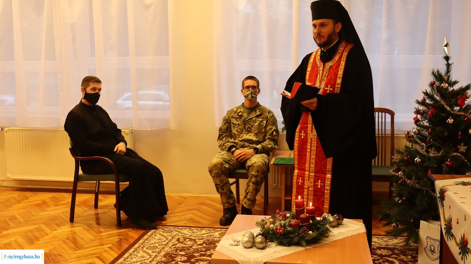 Püspöki látogatás a nyíregyházi Damjanich laktanyában