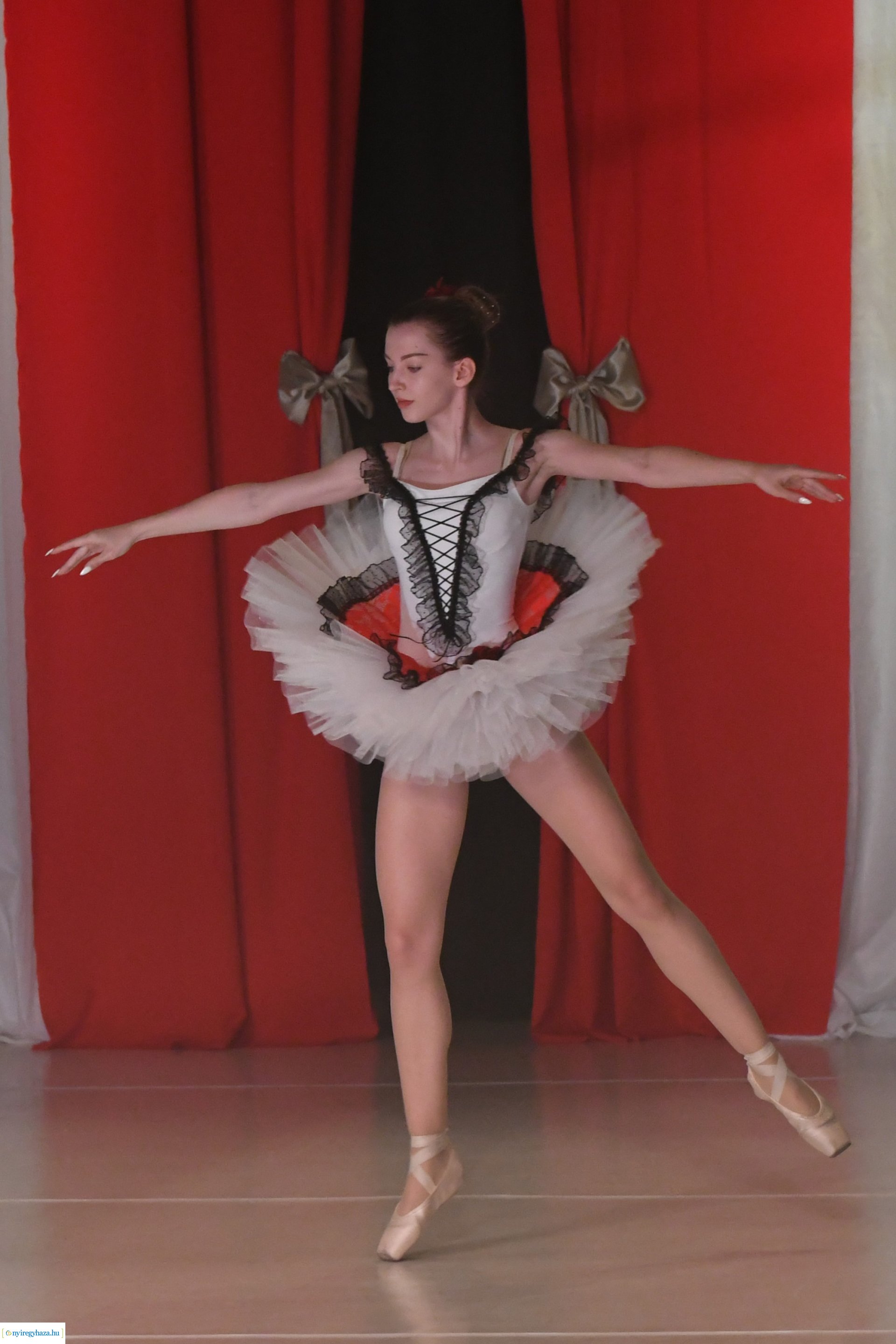 Qn-Balett évzáró vizsgaelőadás 2024