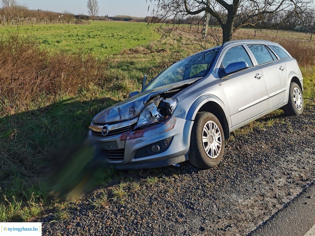Ráfutásos baleset Nyírtura és Nyírpazony között
