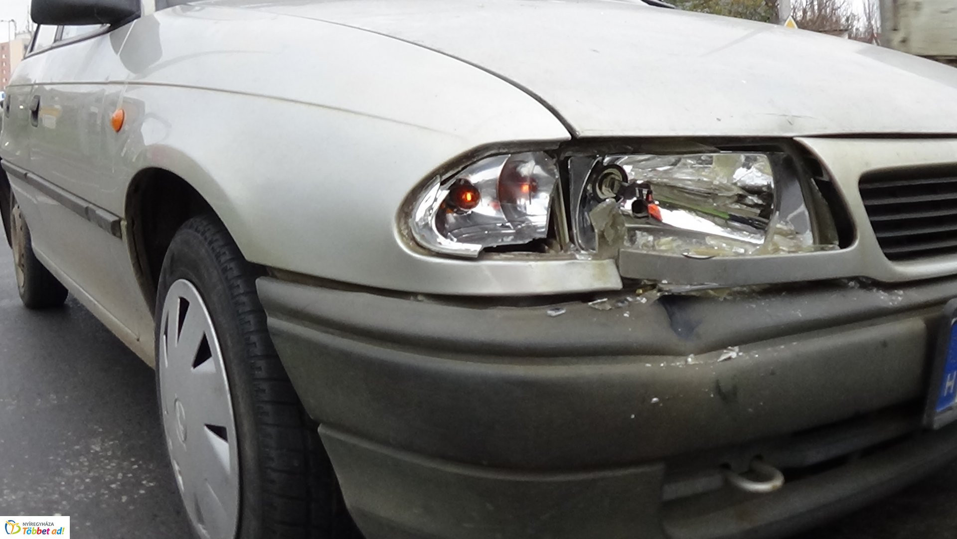 Ráfutásos baleset történt a Pazonyi téren