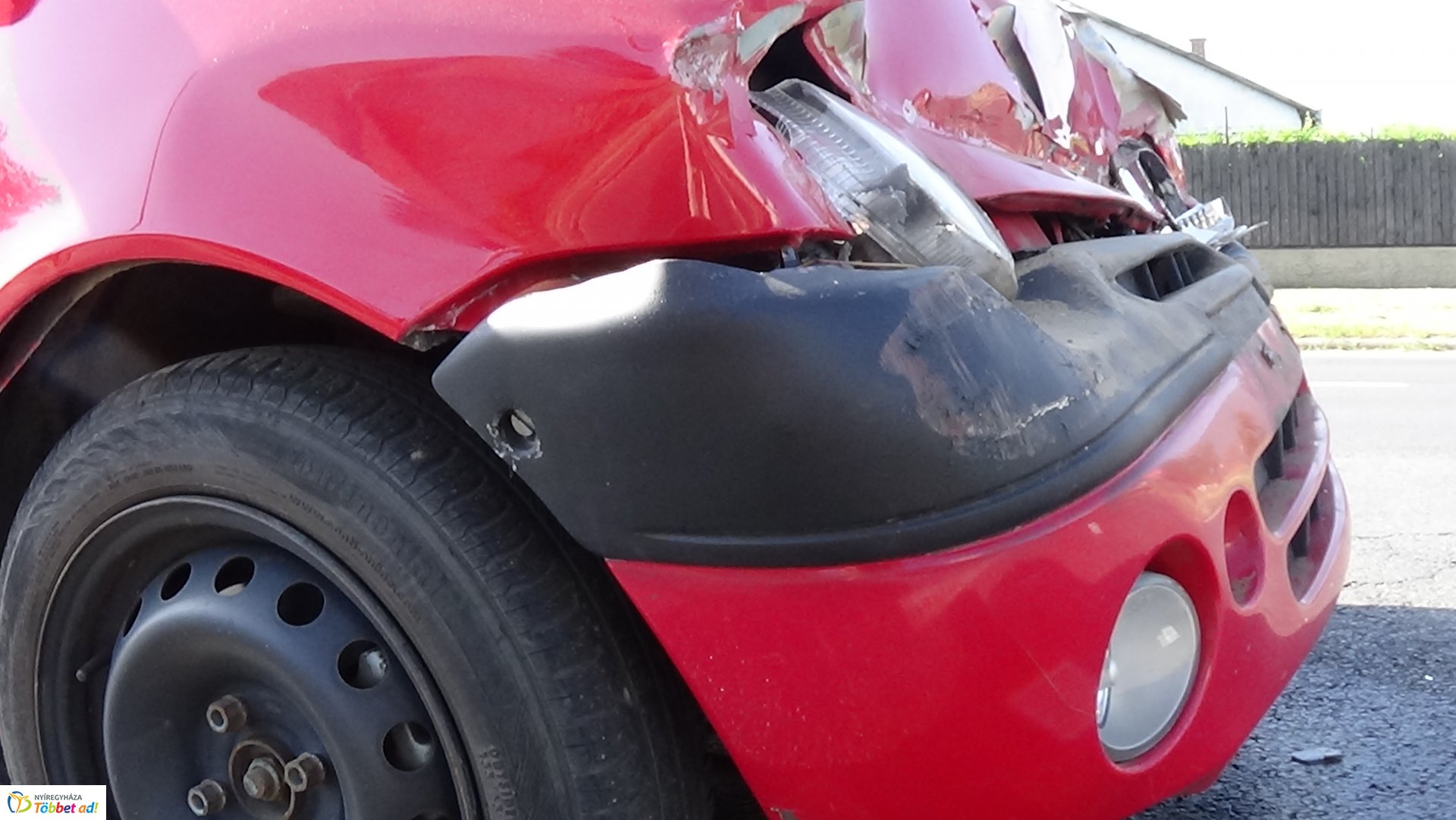 Ráfutásos baleset történt az Orosi úton