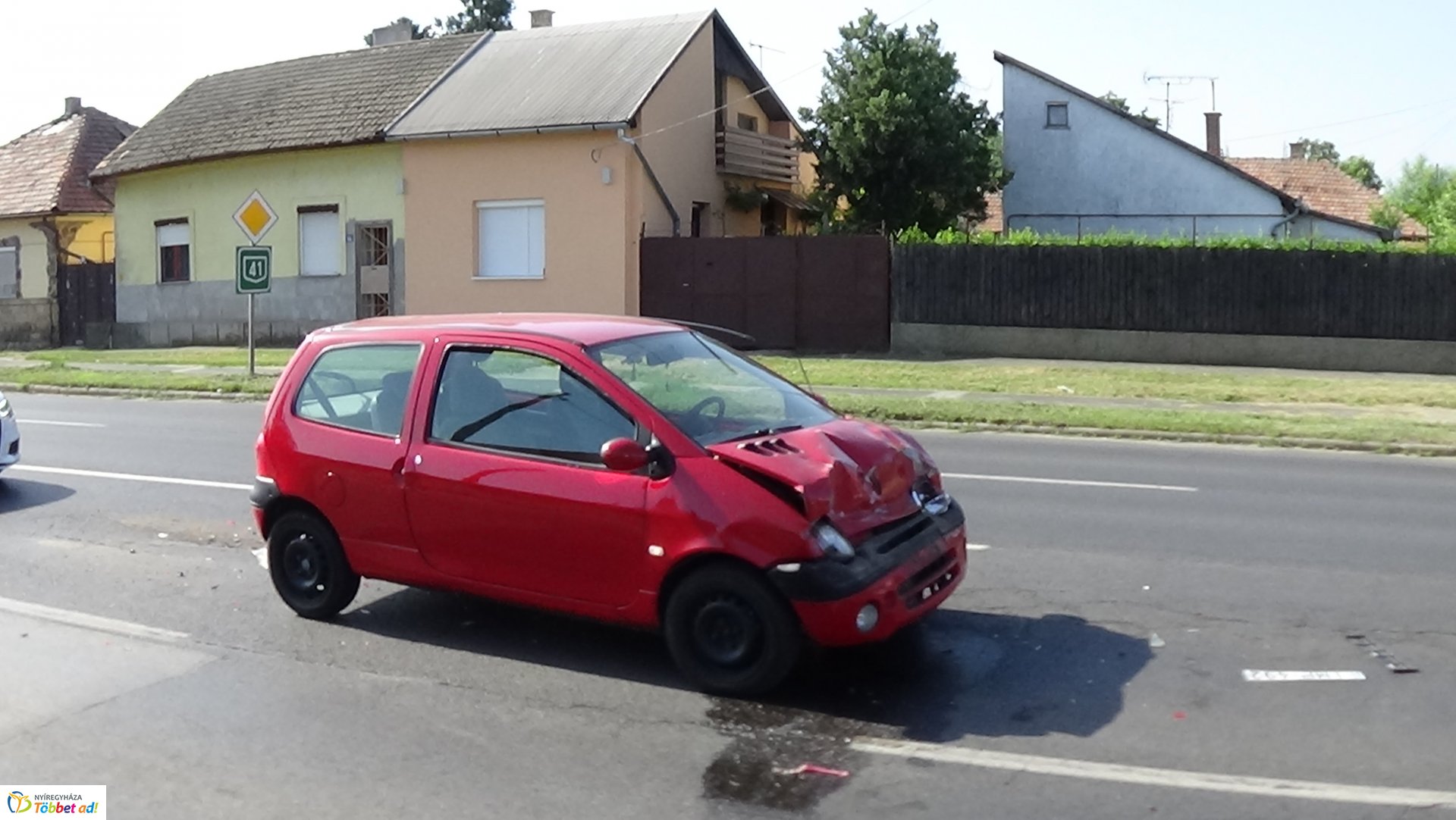 Ráfutásos baleset történt az Orosi úton