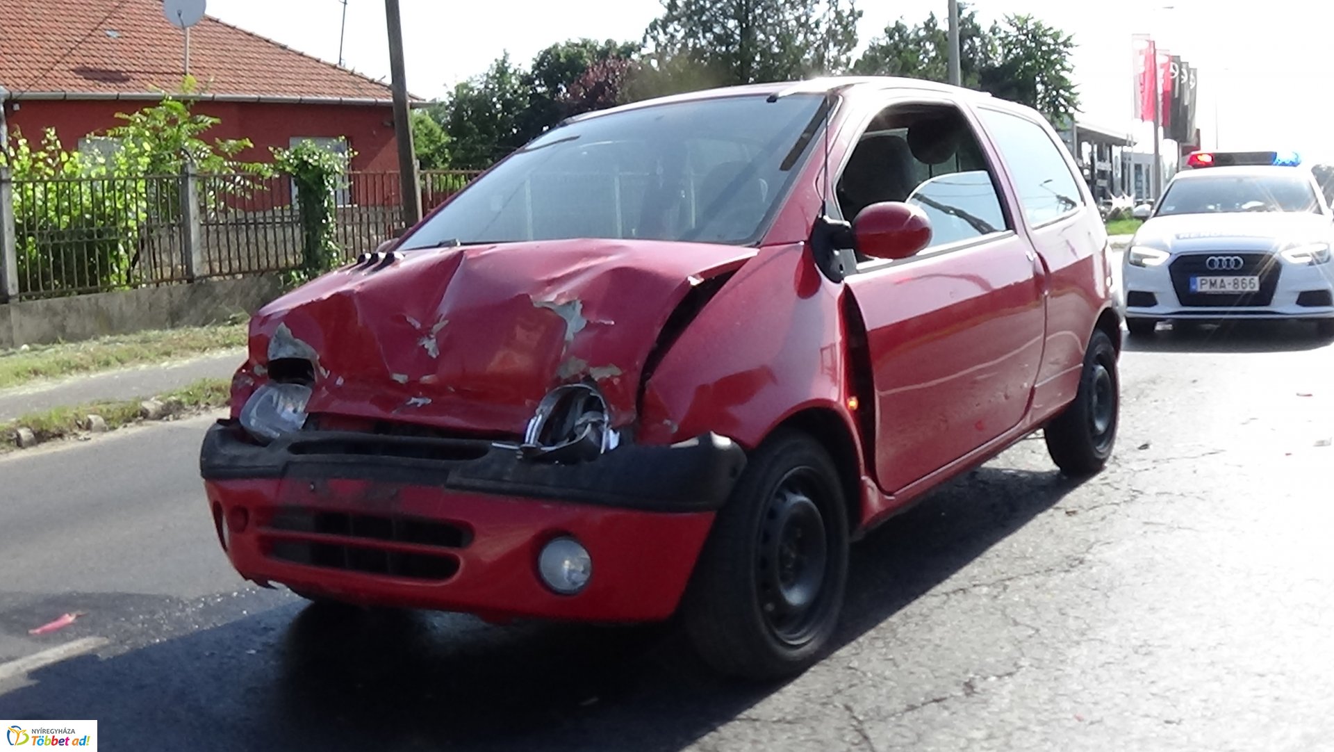 Ráfutásos baleset történt az Orosi úton