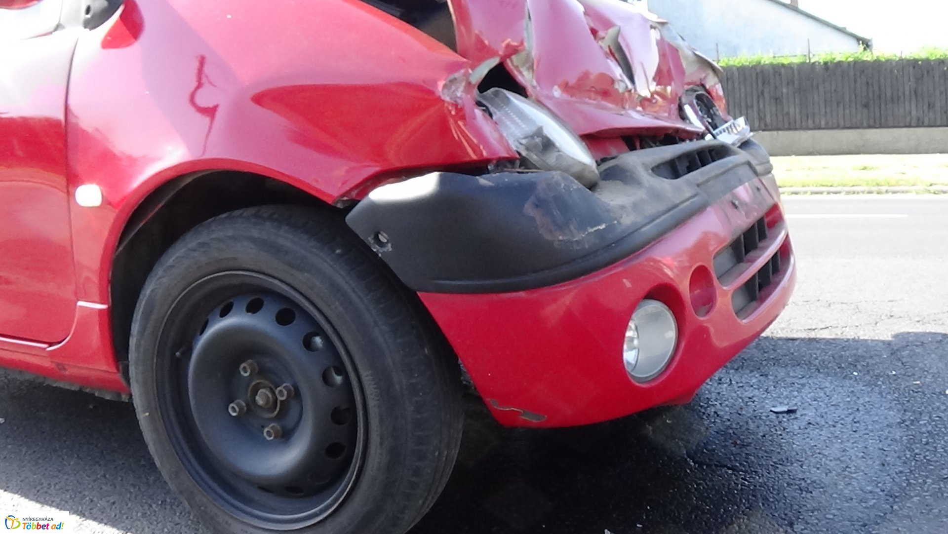 Ráfutásos baleset történt az Orosi úton