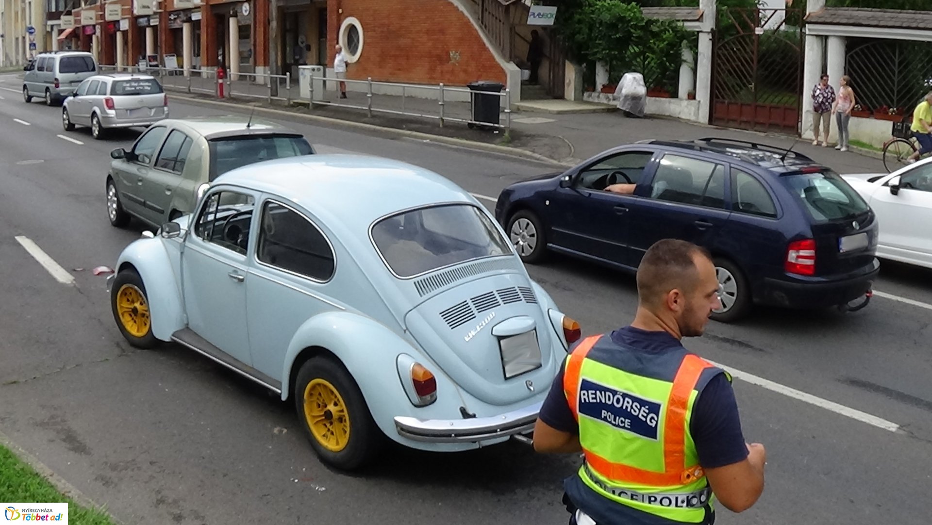 Ráfutásos baleset történt péntek délután a Vay Ádám körúton
