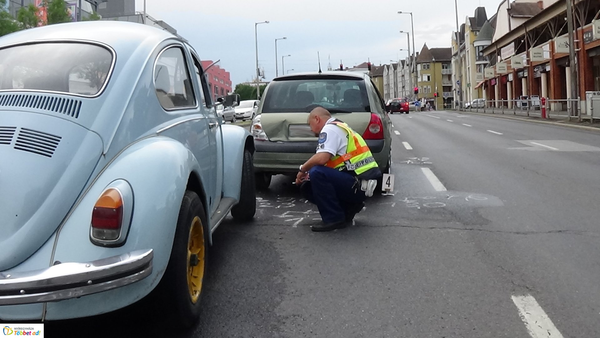 Ráfutásos baleset történt péntek délután a Vay Ádám körúton