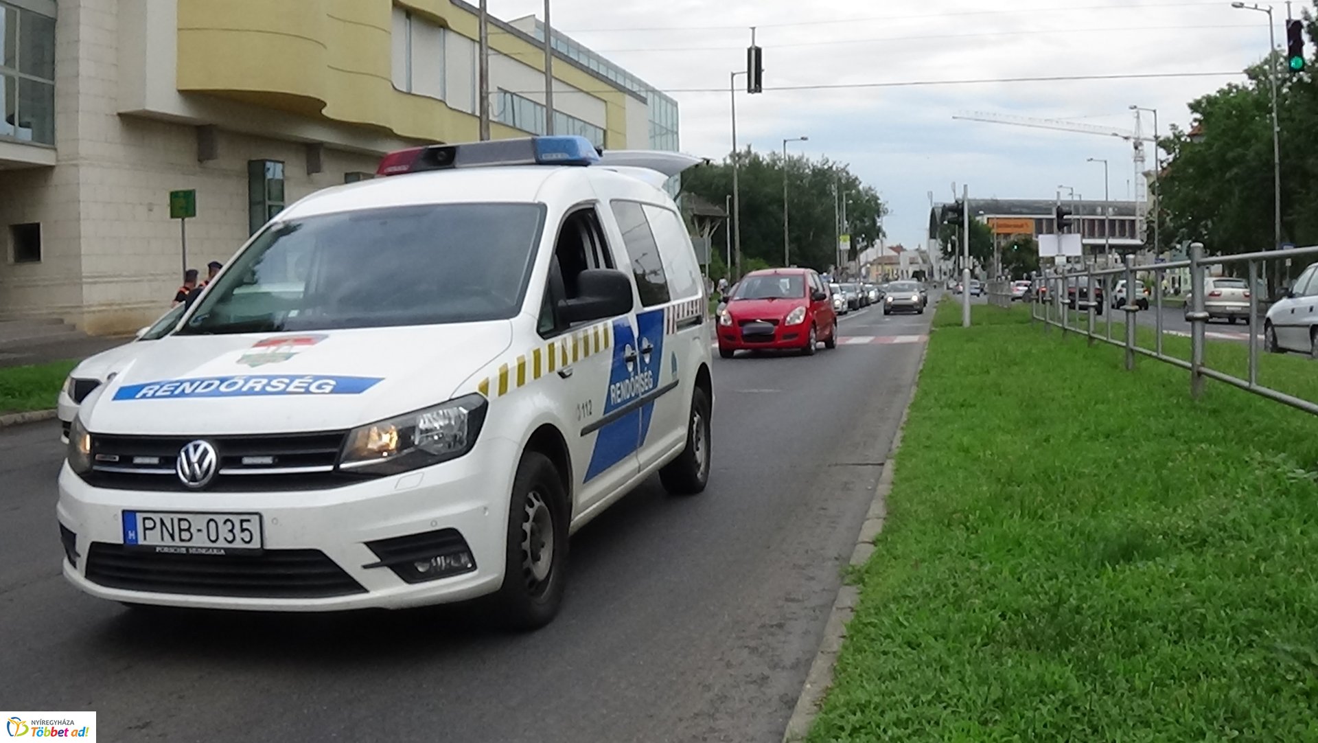 Ráfutásos baleset történt péntek délután a Vay Ádám körúton