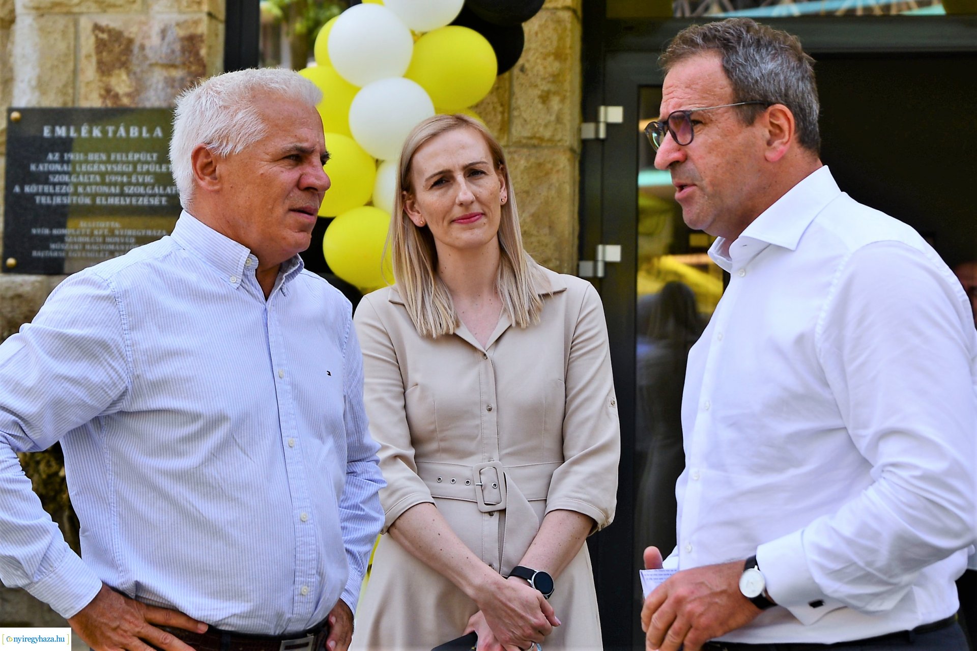 Raiffeisen Bank szolgáltató központ átadás