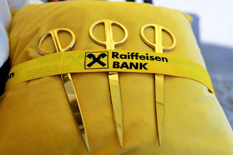 Raiffeisen Bank szolgáltató központ átadás
