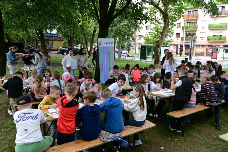 Rajzverseny a Víztoronynál