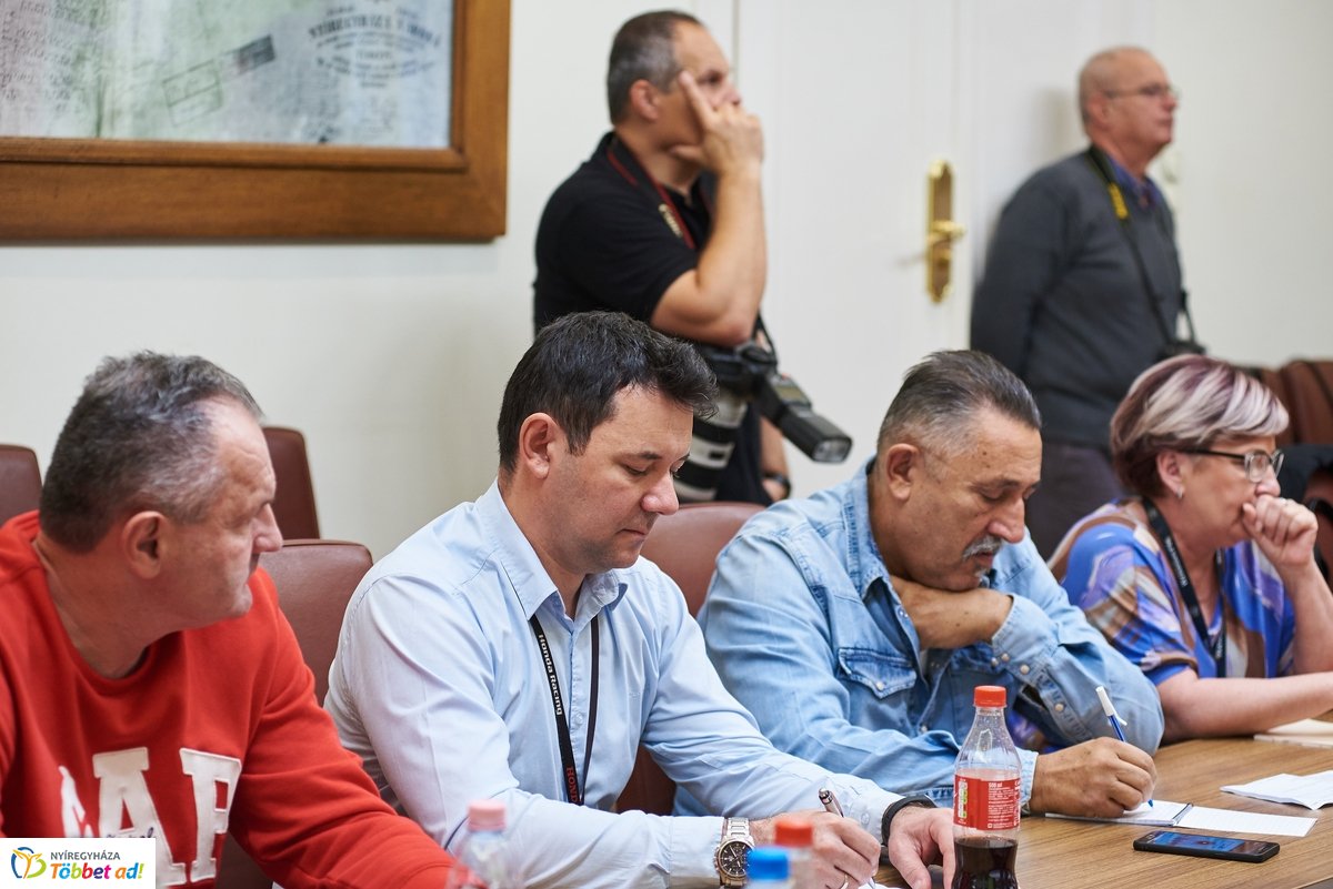 Rally EB beharangozó