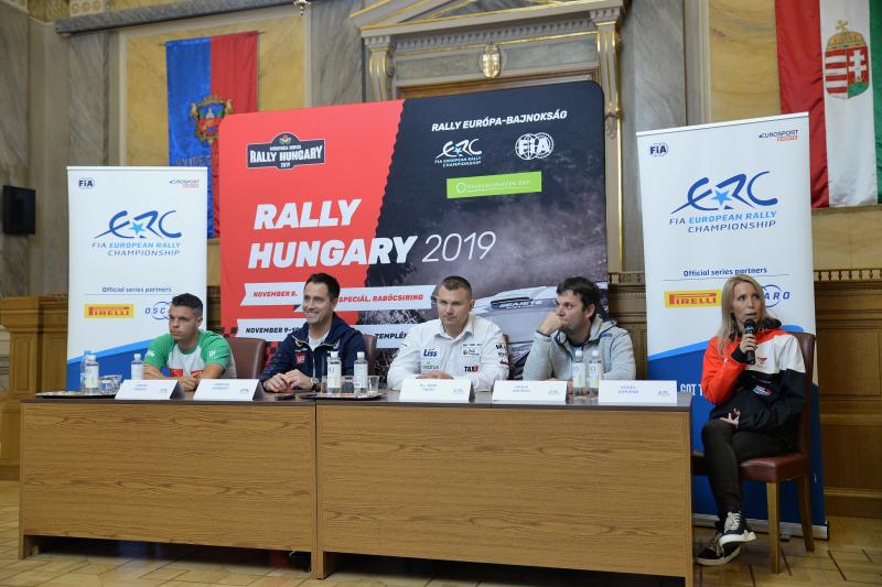 Rally sajtótájékoztató a Városházán