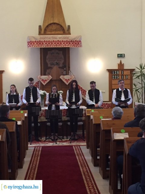 Református magyar költők istenes verseit adták elő vasárnap a Sóstói Millennium Református Templomban