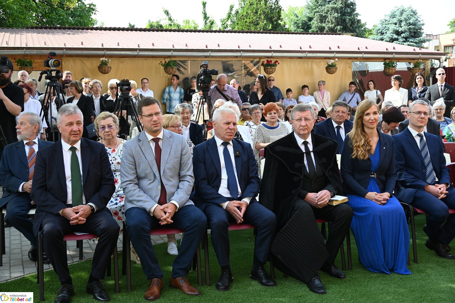 Református Szociális Központ  átadás