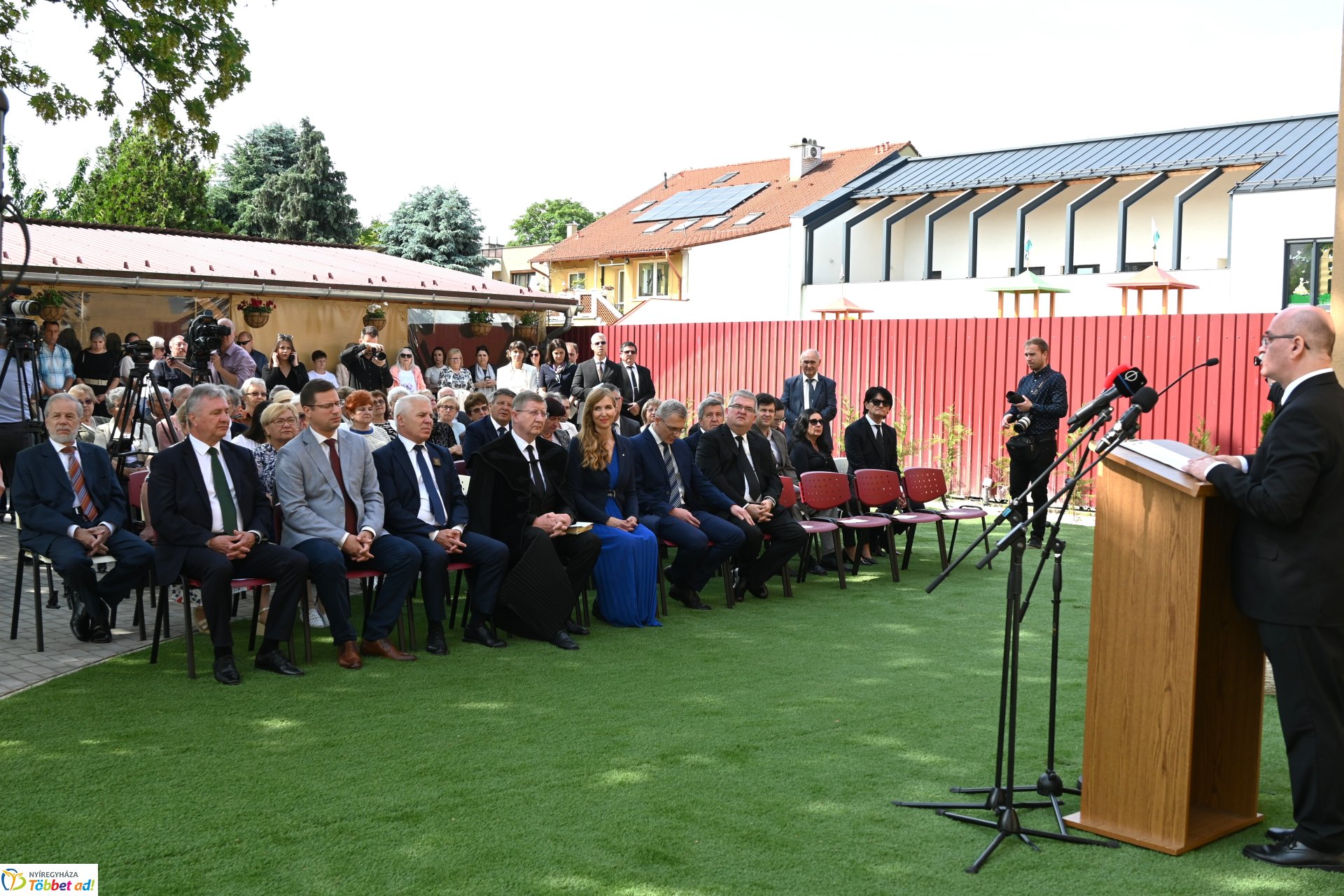 Református Szociális Központ  átadás