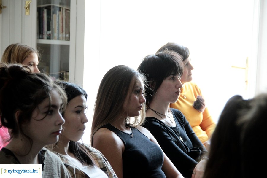 Régészeti előadás a Kállay Házban