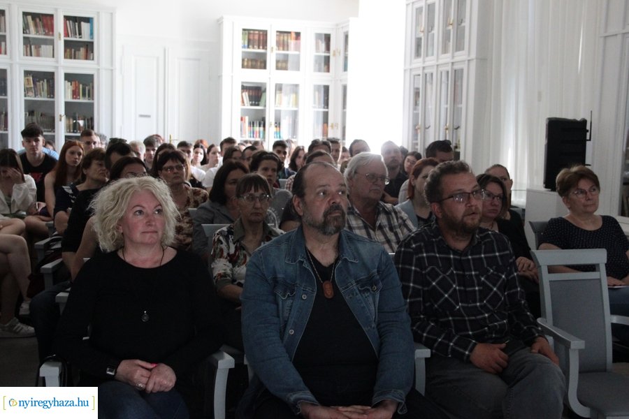 Régészeti előadás a Kállay Házban