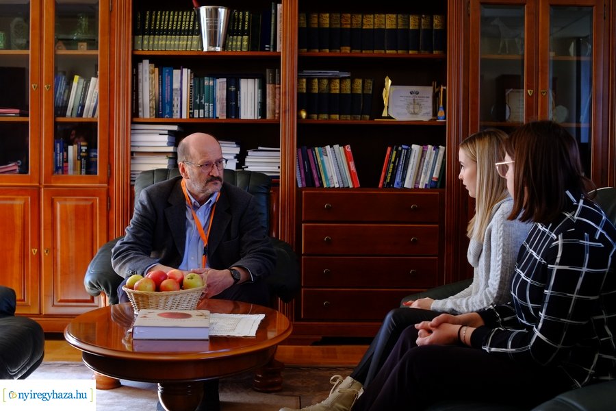 Rektori dicséretek átadása