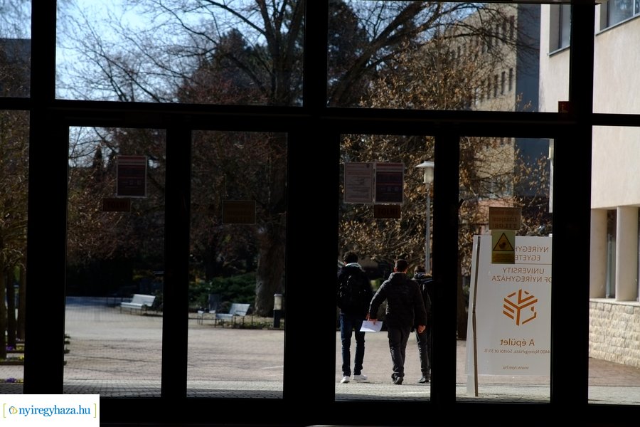 Rektori dicséretek átadása