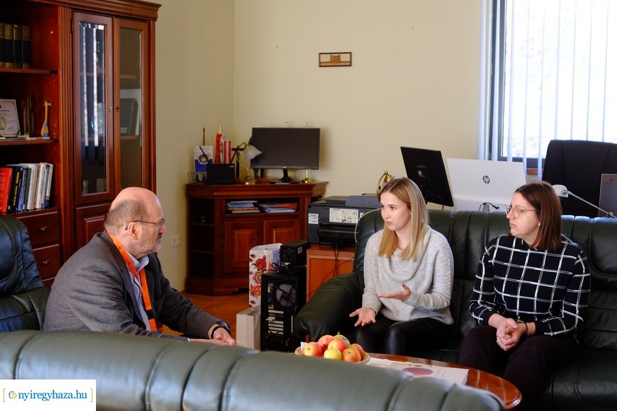 Rektori dicséretek átadása