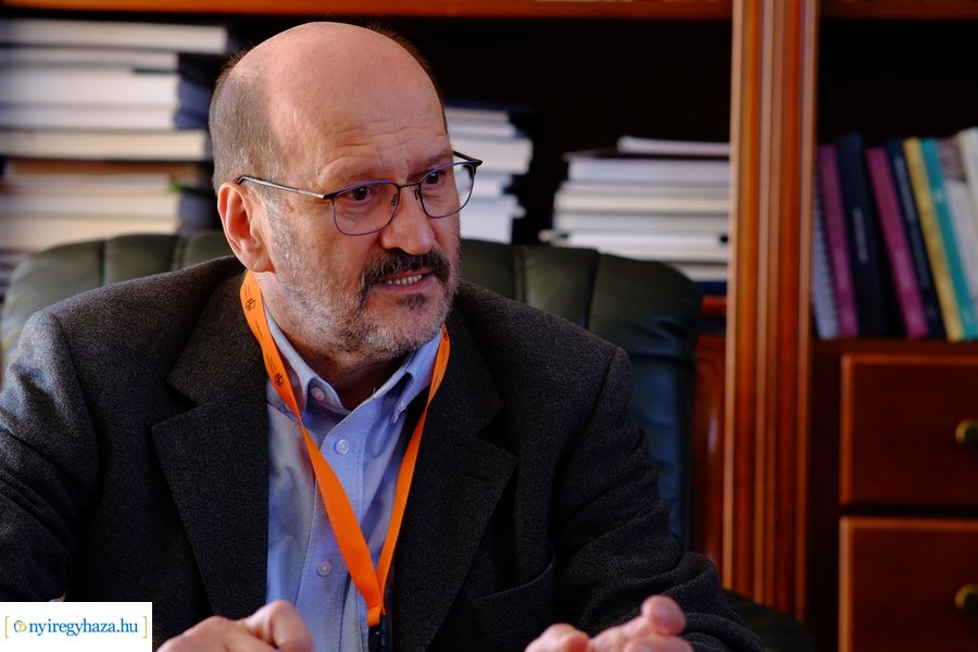 Rektori dicséretek átadása