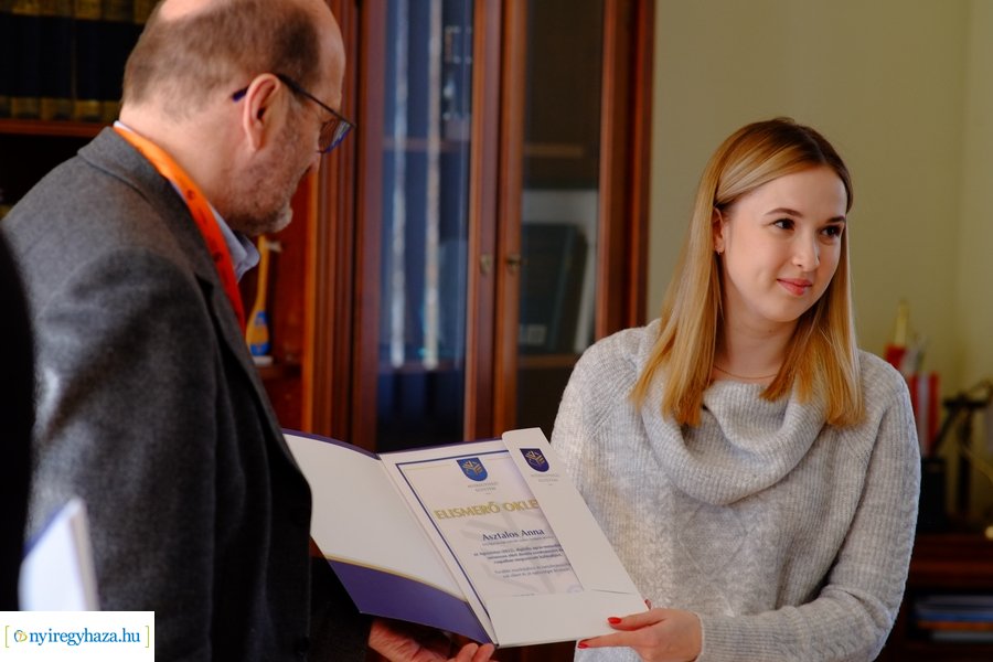 Rektori dicséretek átadása