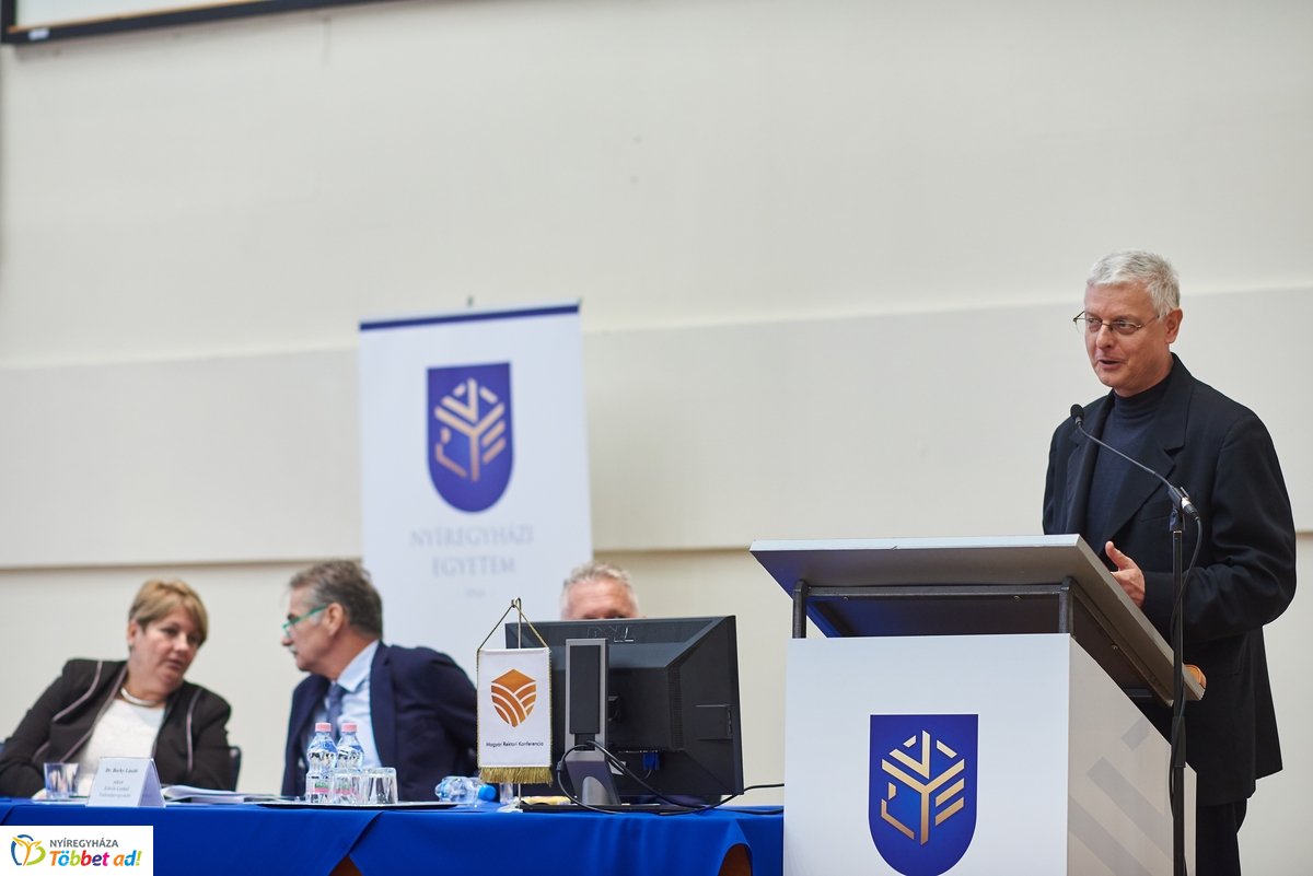 Rektori konferencia az egyetemen