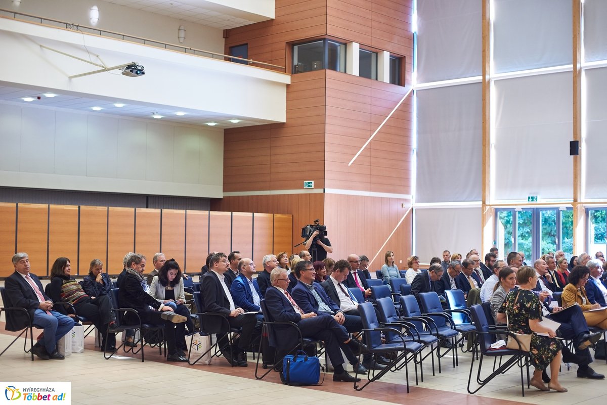 Rektori konferencia az egyetemen