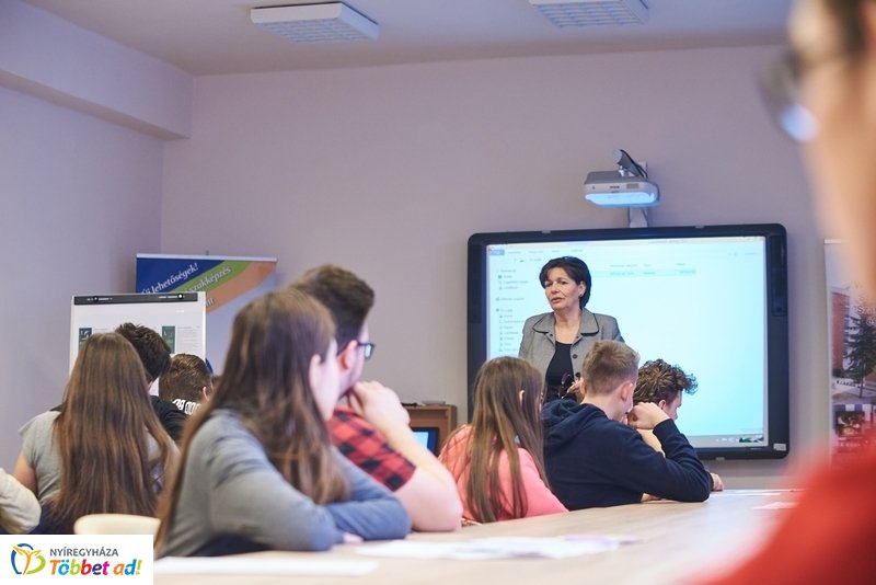 Rendhagyó tanóra a Nyíregyházi Szakképzési Centrumban