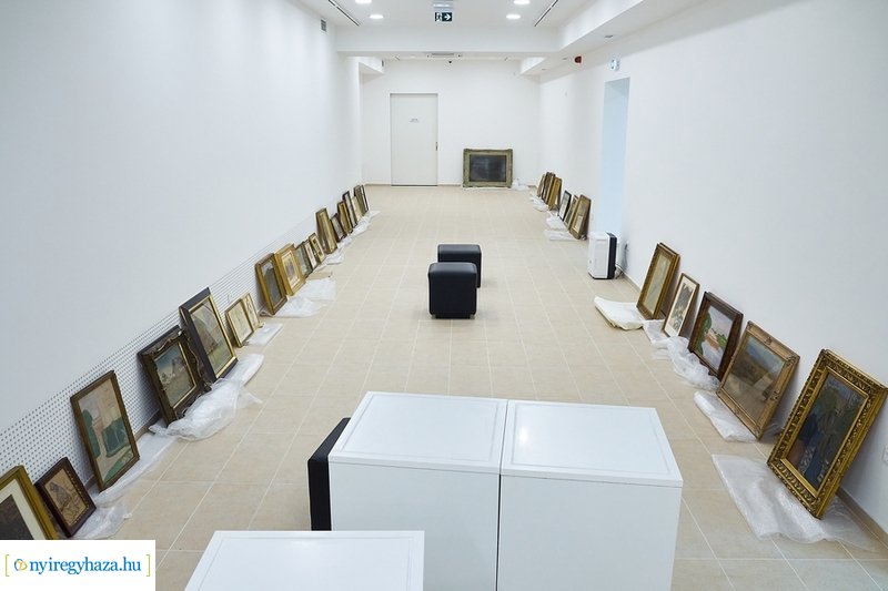 Rippl-Rónai festmények érkeztek