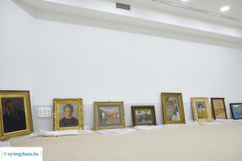 Rippl-Rónai festmények érkeztek