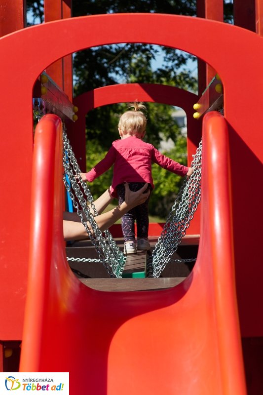 Robinson domb átadó