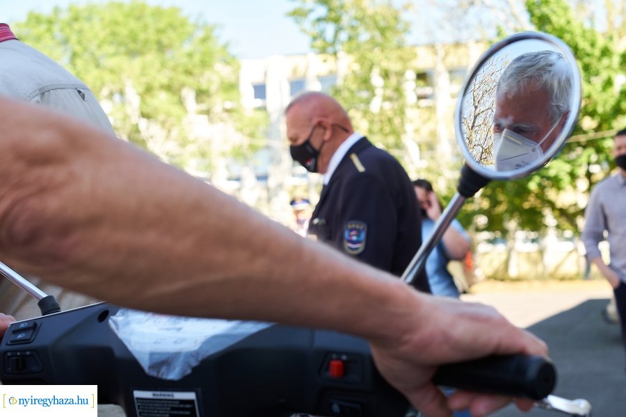 Robogók a polgárőröknek