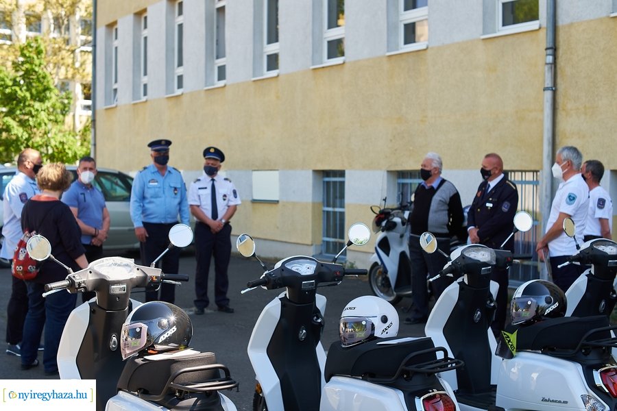 Robogók a polgárőröknek